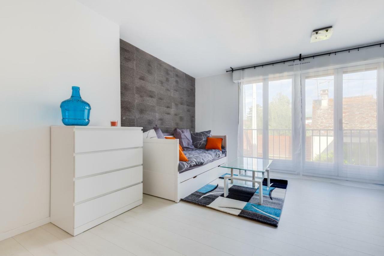 Modern Apart City Mantes-la-Jolie Extérieur photo